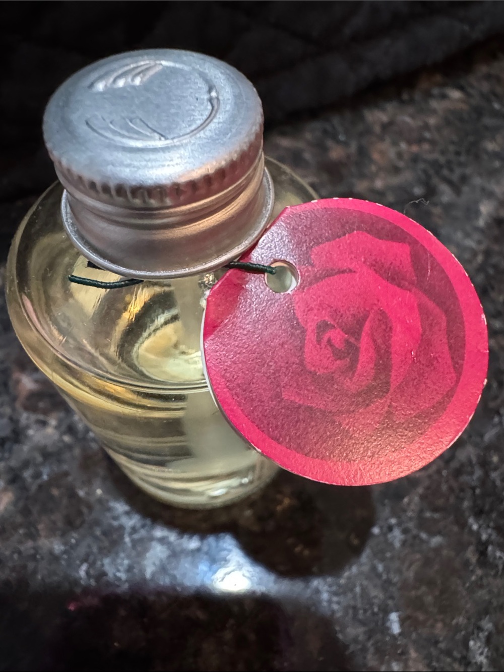 The Body Shop Cassis Rose Perfume Oil - 30 ml NEW - Picture 5 of 5
